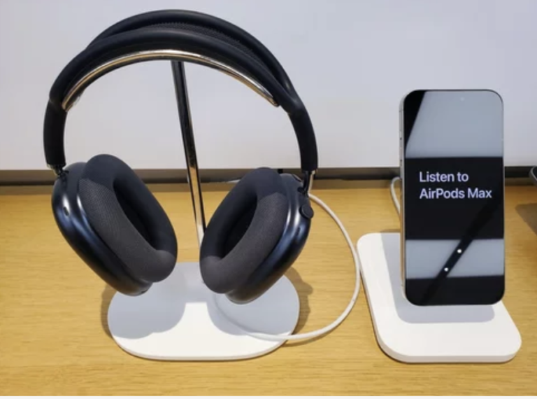 how to connect airpods pro max to devices